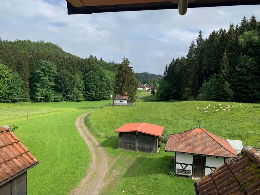 Idyllisches Ferienapartment Allgaeu บาด โกรเนนบาค ภายนอก รูปภาพ